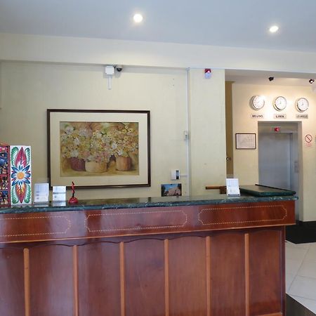 Hotel Plaza Mayor Lima Exteriör bild