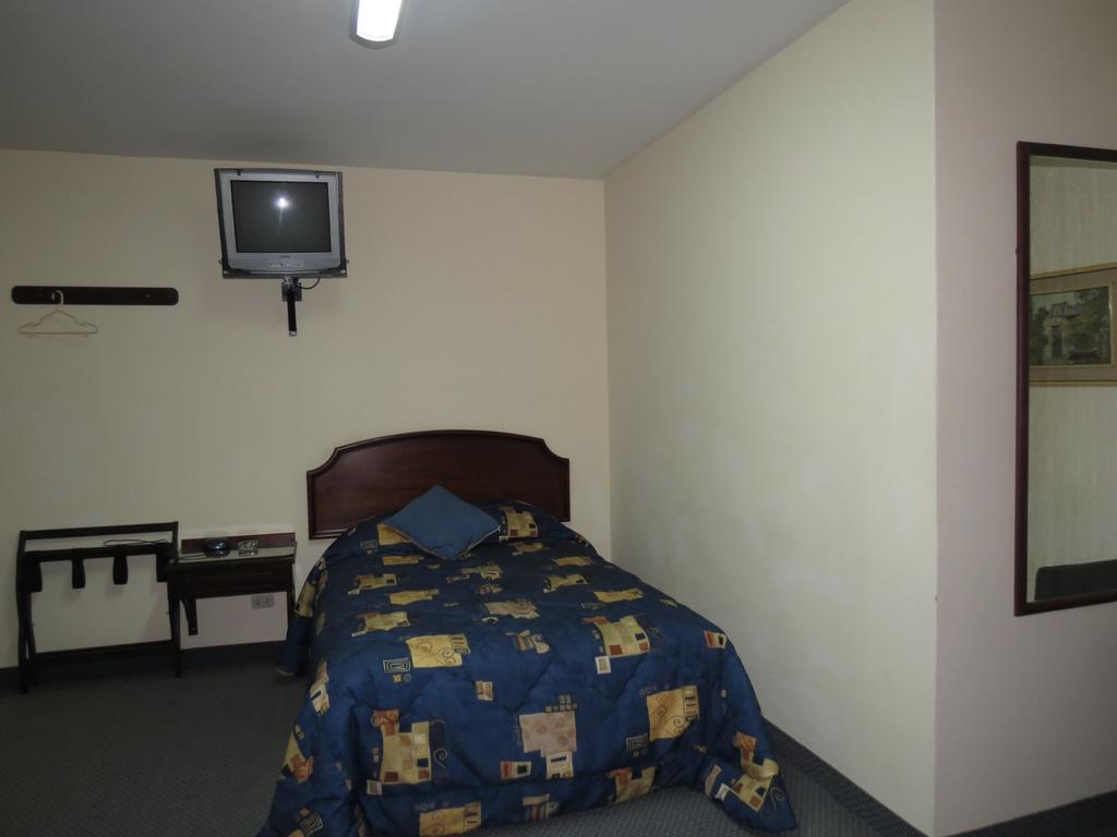 Hotel Plaza Mayor Lima Rum bild